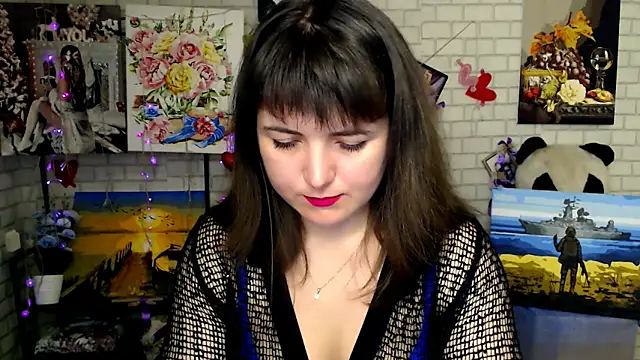 Darina M  online show from 11.16.25