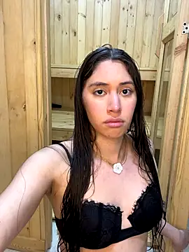 Barbielatinas online show from 10.18.25