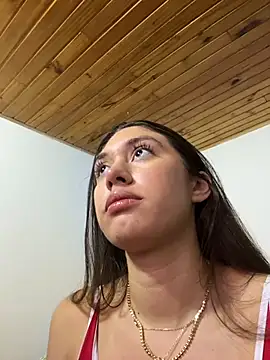 Barbielatinas online show from 12.21.25