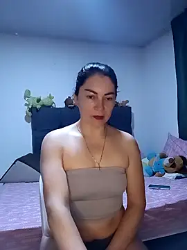 renata hot1 online show from 10.29.25