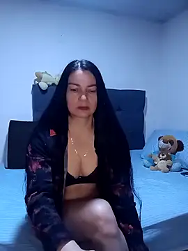 renata hot1 online show from 12.15.25