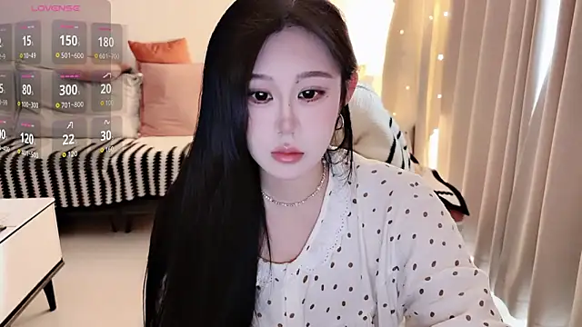 QQ-tutu online show from 03.01.26