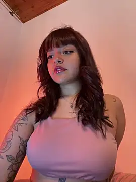 Snapshot of Ashley_Chriss chatting on 12.29.24 Ashley Chriss online show from 12.29.24