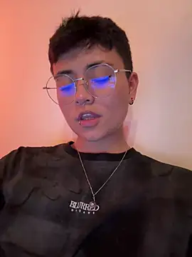 Snapshot of Ashley_Chriss chatting on 12.30.24 Ashley Chriss online show from 12.30.24