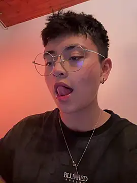 Snapshot of Ashley_Chriss chatting on 12.30.24 Ashley Chriss online show from 12.30.24