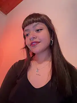 Snapshot of Ashley_Chriss chatting on 12.31.24 Ashley Chriss online show from 12.31.24