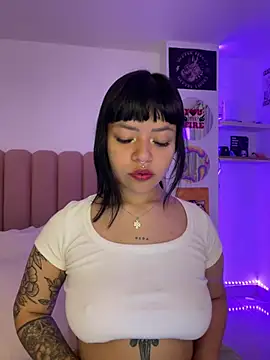 Snapshot of Ashley_Chriss chatting on 03.19.25 Ashley Chriss online show from 03.19.25