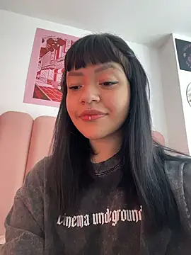 Snapshot of Ashley_Chriss chatting on 10.26.25 Ashley Chriss online show from 10.26.25