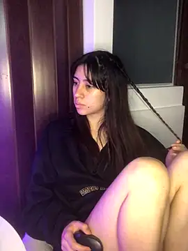 Catyloves online show from 12.05.24