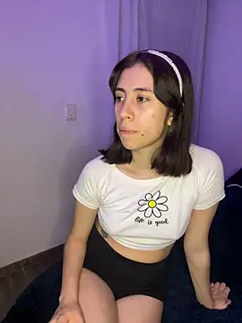 Catyloves online show from 02.08.25