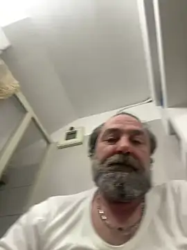 Snapshot of ros217 chatting on 03.28.26 ros217 online show from 03.28.26