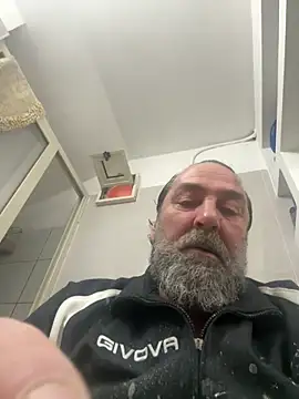 Snapshot of ros217 chatting on 03.30.26 ros217 online show from 03.30.26