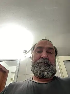 Snapshot of ros217 chatting on 04.01.26 ros217 online show from 04.01.26