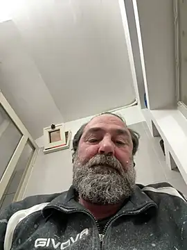 Snapshot of ros217 chatting on 04.03.26 ros217 online show from 04.03.26