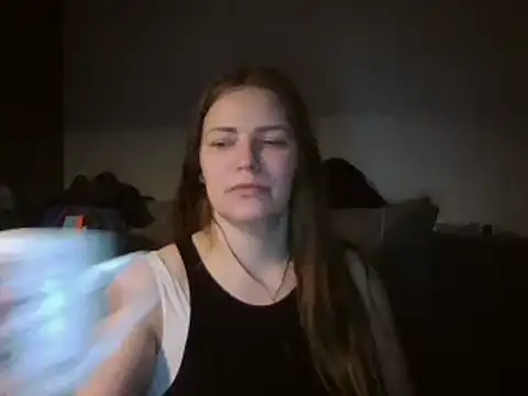 AnnaDiamond1 online show from 12.19.24