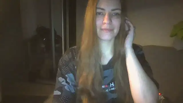 AnnaDiamond1 online show from 11.19.25