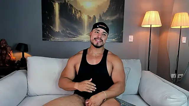 Snapshot of ApoloMakris chatting on 05.05.26 ApoloMakris online show from 05.05.26