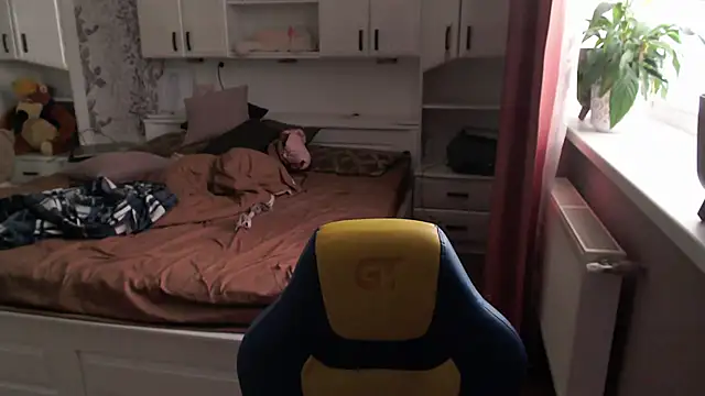 Snapshot of 69SexySecret69 chatting on 02.19.25 69SexySecret69 online show from 02.19.25