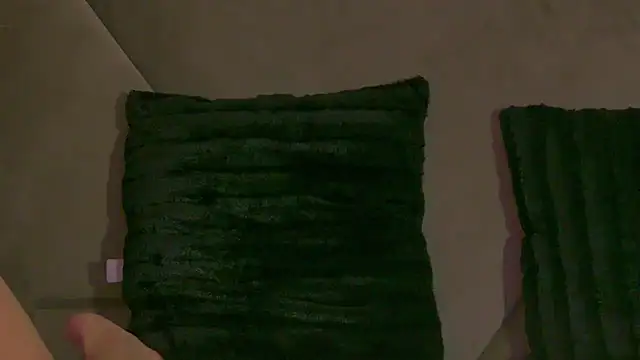 AishaHummer online show from 11.26.25