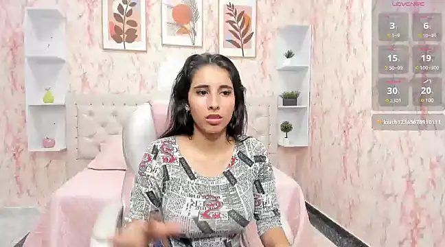 VICTORIA HOUSTON online show from 12.12.24