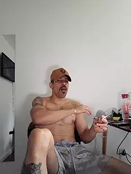 Snapshot of prince-roludo chatting on 12.31.24 prince-roludo online show from 12.31.24