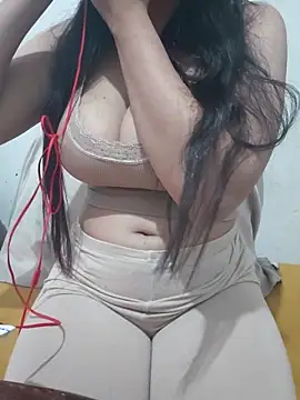 Snapshot of Liyan- chatting on 01.06.26 Liyan- online show from 01.06.26