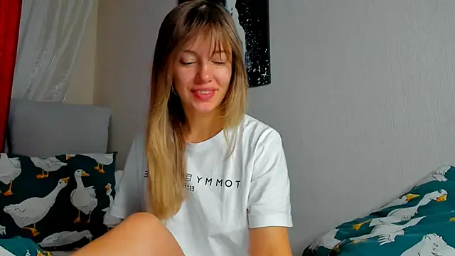 foxy blond online show from 11.03.25