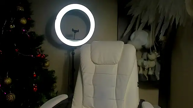 foxy blond online show from 12.19.25