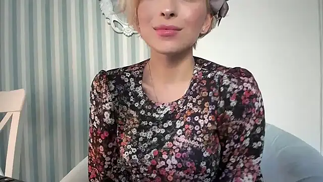 SakuFox online show from 01.31.25