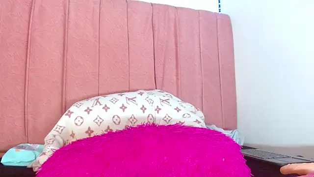 margiesfunnyhot303av online show from 03.05.25