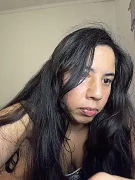 Snapshot of CherryhMorgaine chatting on 04.22.26 CherryhMorgaine online show from 04.22.26