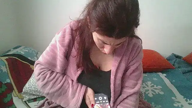 hairygirl80 online show from 12.19.25