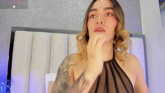 Snapshot of Lucy_Vega chatting on 09.11.25 Lucy Vega online show from 09.11.25