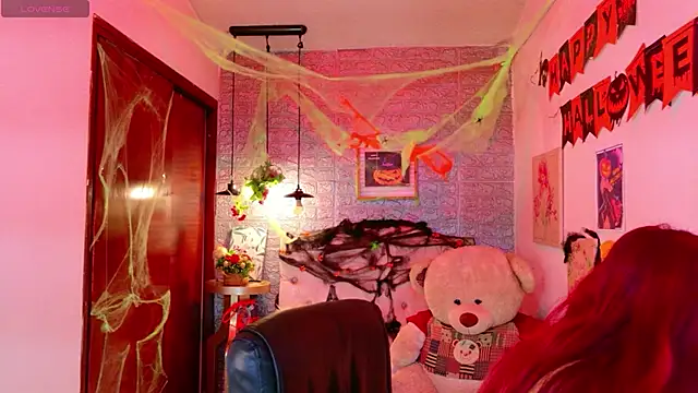 meghan nill online show from 10.14.25