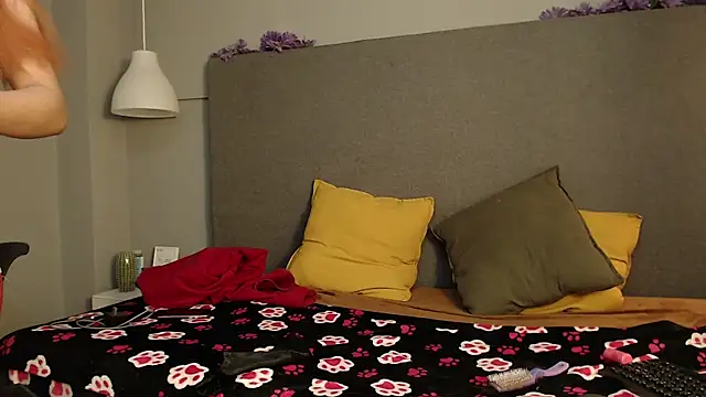 Snapshot of Poison_luna chatting on 02.12.25 Poison luna online show from 02.12.25