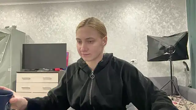 AnneBall online show from 01.23.25