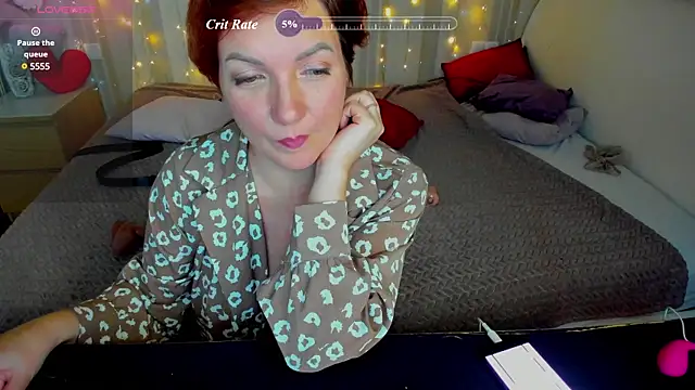 Snapshot of Katherine_Fox chatting on 02.08.25 Katherine Fox online show from 02.08.25
