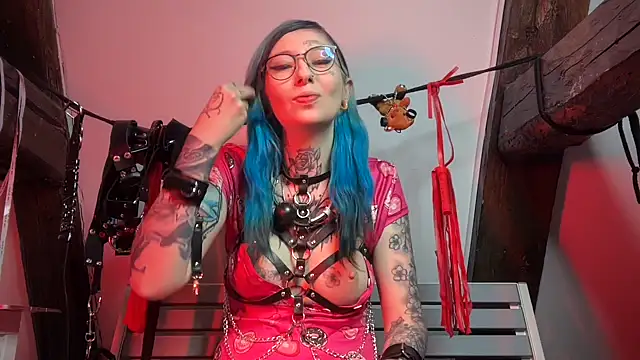 coyemoo online show from 11.12.25