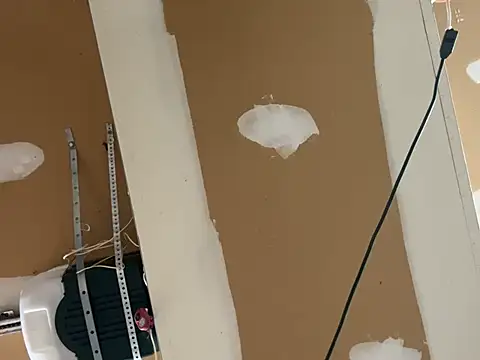 Snapshot of SmokingSloth chatting on 03.23.25 SmokingSloth online show from 03.23.25