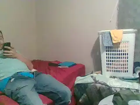 Snapshot of SmokingSloth chatting on 11.23.25 SmokingSloth online show from 11.23.25