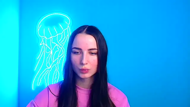 Eva Janee online show from 12.04.24