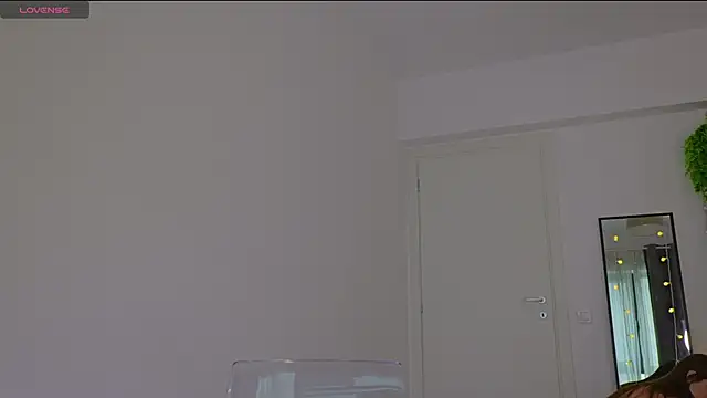 Snapshot of FazeyJ_ chatting on 03.13.25 FazeyJ online show from 03.13.25