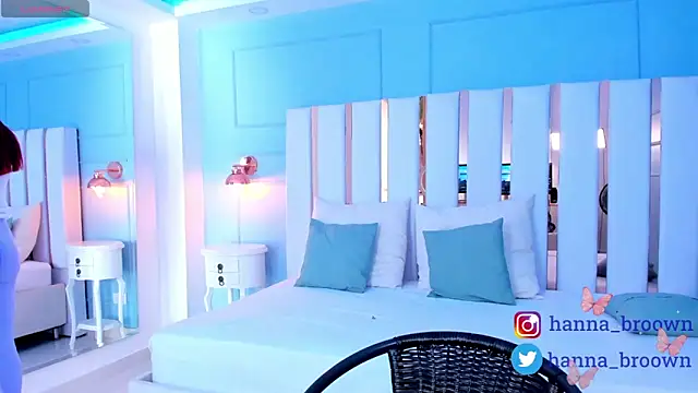 Snapshot of hannaa_brown chatting on 12.17.24 hannaa brown online show from 12.17.24