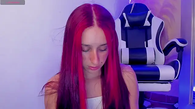 Snapshot of hannaa_brown chatting on 04.30.26 hannaa brown online show from 04.30.26