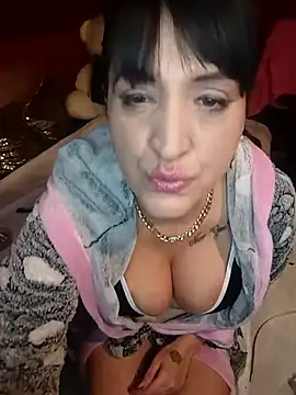 Tiffany35 online show from 12.19.25