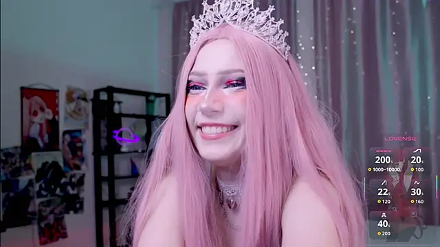 Snapshot of Carolina_Leep chatting on 10.10.25 Carolina Leep online show from 10.10.25