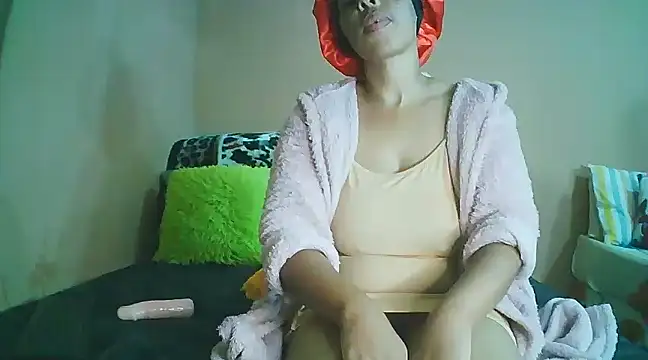 White Porshe online show from 03.19.25