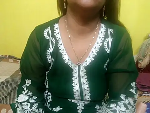 Snapshot of Sexyranibhabhi chatting on 10.25.25 Sexyranibhabhi online show from 10.25.25