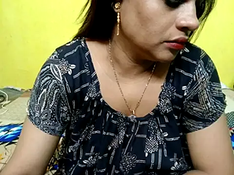 Snapshot of Sexyranibhabhi chatting on 10.28.25 Sexyranibhabhi online show from 10.28.25