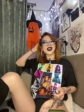 Snapshot of MoonAgnes chatting on 03.04.26 MoonAgnes online show from 03.04.26